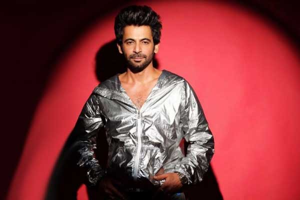 Sunil Grover Net Worth 2023, Monthly Income Salary Wife Age