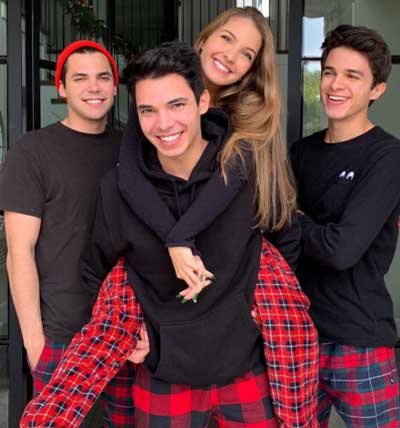 Lexi rivera with her brothers