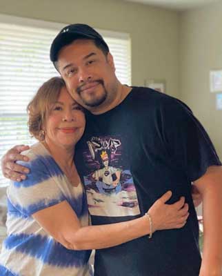 OpTic Gaming aka HECZ with his mother