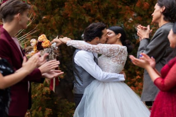 If You Get Invited To An Ex’s Wedding, Here’s the 7 Thing You Should Do