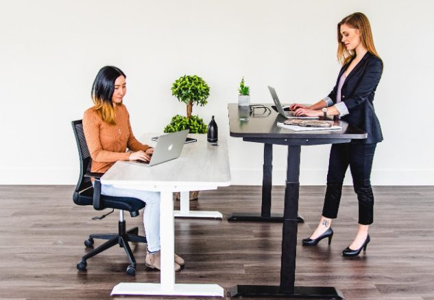 You are currently viewing Operating the Standing Desk Properly: Dos and Don’ts to Remembers