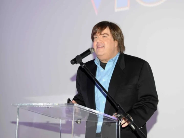 You are currently viewing Dan Schneider Net Worth: Dan Schneider Biography, Career, Family and Physical Appearances