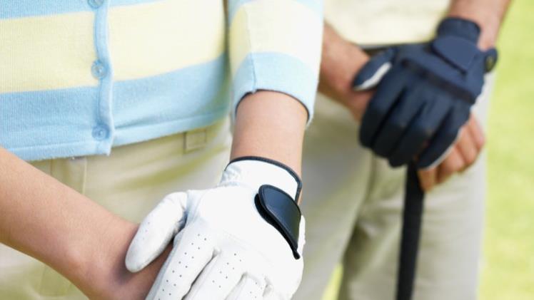 You are currently viewing How A Fresh Golf Glove Can Impact Your Game: The Power Of Grip