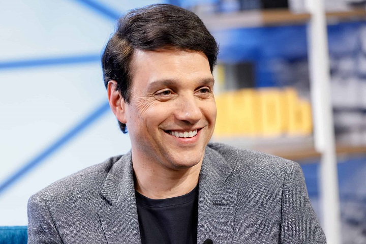 You are currently viewing Ralph Macchio Net Worth: Ralph Macchio Biography, Career, Family, Income and Social Media