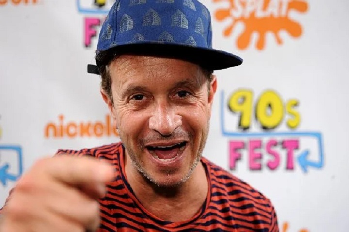 You are currently viewing Pauly Shore Net Worth: Biography, Career, Family, Physical Appearances and Social Media