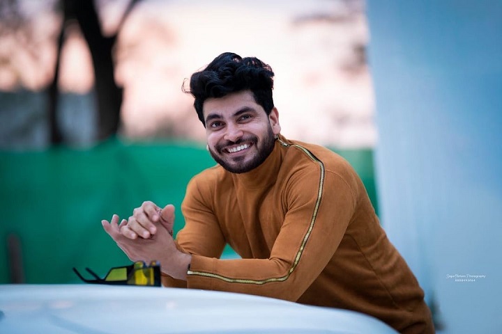You are currently viewing Shiv Thakare Net Worth: Shiv Thakare Biography, Career, Family, Physical Appearances and Social Media