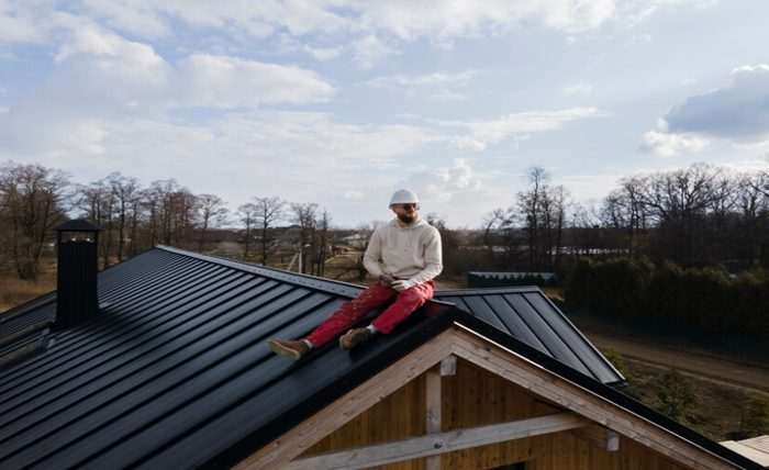 You are currently viewing The Top Advantages of Choosing Commercial Roofers for Your Roofing Needs