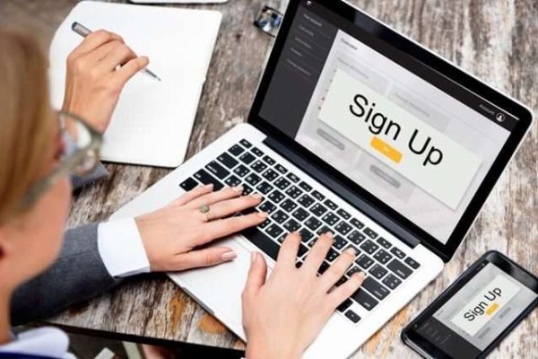 Unlocking Business Success: The Benefits of Generating Text Leads from Your Website