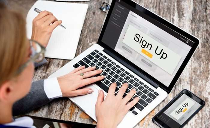 You are currently viewing Unlocking Business Success: The Benefits of Generating Text Leads from Your Website