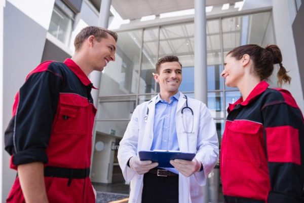 The Silent Partnership: How Hospitals Rely on Medical Courier Services