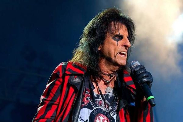 Alice Cooper Net Worth 2024: Biography, Career, Age, Family, and Social Media