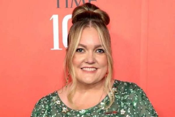 Colleen Hoover Net Worth: Biography, Career, Family, Physical Appearances and Social Media