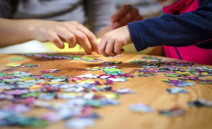 You are currently viewing Exploring the Incredible Benefits of Solving Jigsaw Puzzles
