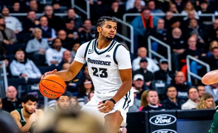 You are currently viewing Navigating the Court: 5 Essential Tips for Beginners in College Basketball Gaming