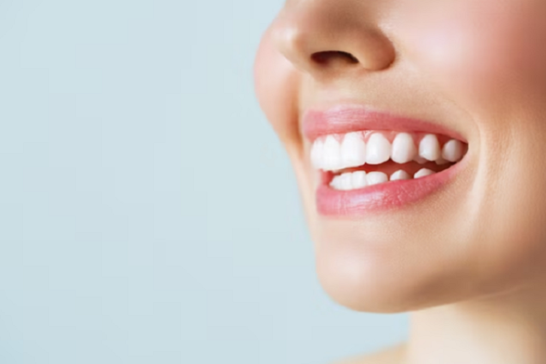 Achieving a Hollywood Smile: Cosmetic Dentistry Trends in Dubai
