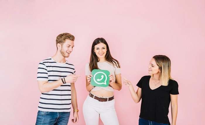 You are currently viewing Exploring FMWhatsApp APK: Download, Features, and Comparison with WhatsApp