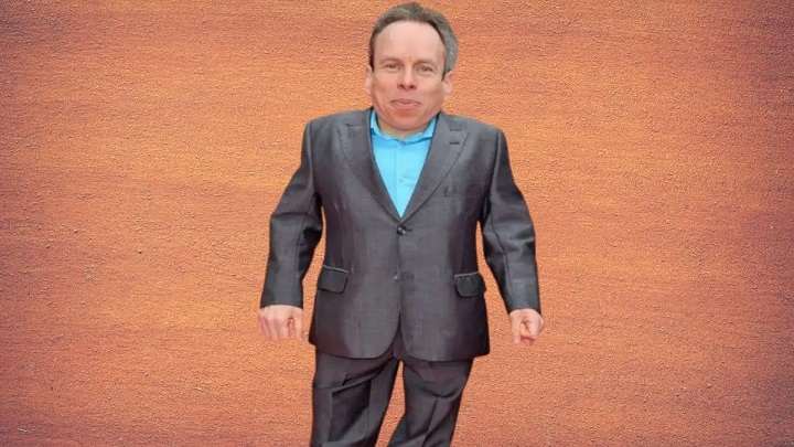 You are currently viewing Warwick Davis Net Worth 2024: Biography, Career, Age, Family, and Social Media