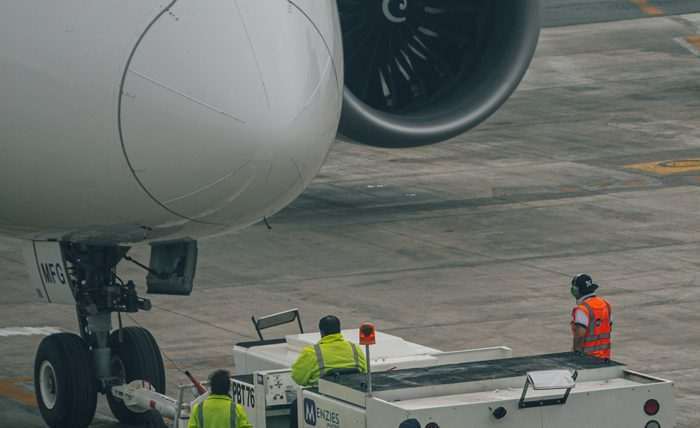 You are currently viewing 6 Types of Ground Support Equipment Every Pilot Should Know About