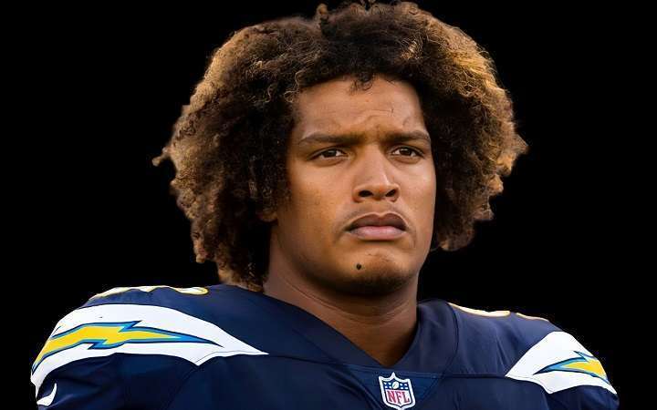 You are currently viewing Isaac Rochell Net Worth in 2024: Inside the Wallet of the NFL Star