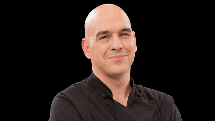 You are currently viewing Michael Symon Weight Loss Journey Net Worth: Biography, Career, Family, Physical Appearances and Social Media