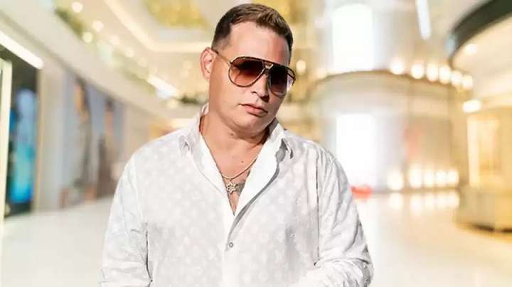 You are currently viewing Scott Storch: Unveiling the Fortunes and Fame