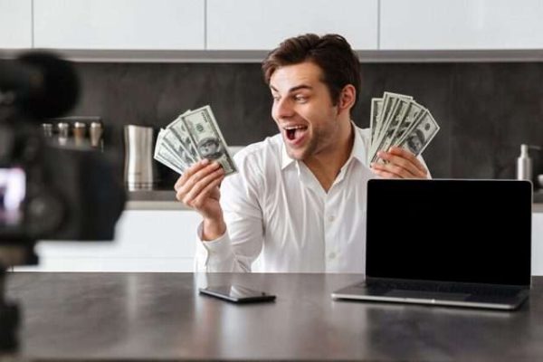 Review of the Most Popular Online Money Game Monopoly Live