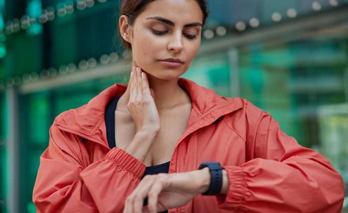 You are currently viewing Glamour on the Go: Stay Connected with Smart Watches for Women