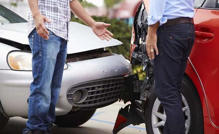You are currently viewing Unveiling the Truth: Debunking Common Myths About Car Accident Claims and Legal Representation