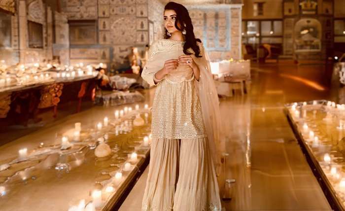 You are currently viewing EVERYONE MUST OWN THESE KURTA SETS FOR LADIES 