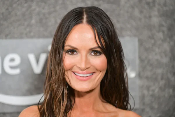 Lisa Barlow’s Financial Empire: Exploring Her Net Worth: Biography, Career, Family, Physical Appearances and Social Media