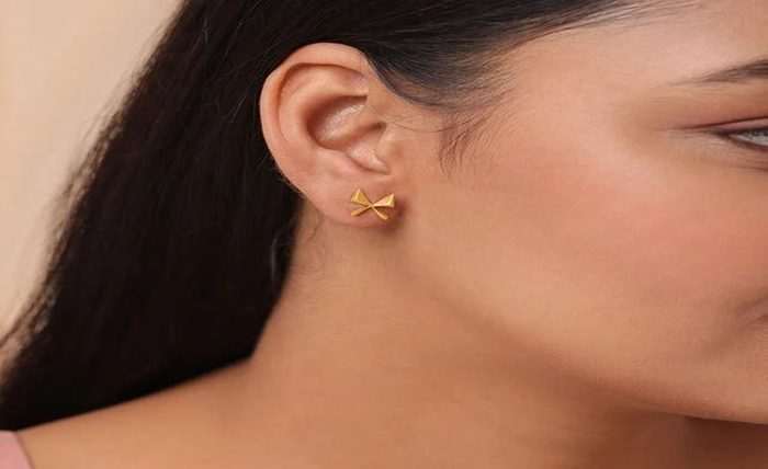 You are currently viewing Radiate Your Inner Shine with Stylish Daily Use Gold Earrings