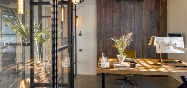 You are currently viewing Why Your Business Should Consider Custom Office Cabinets: 6 Key Industries