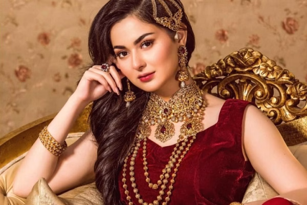 Hania Amir Net Worth: Age, Height, Weight, Wiki, Biography, Family and More