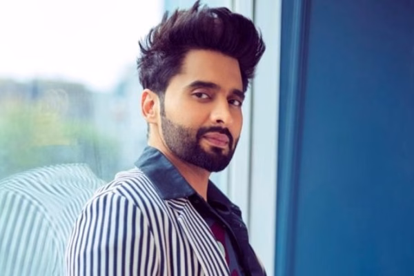 Jackky Bhagnani Net Worth: Age, Height, Weight, Wiki, Biography, Family and More