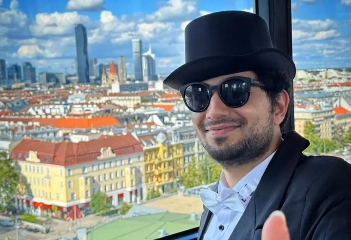You are currently viewing Samay Raina Net Worth: Age, Height, Weight, Wiki, Biography, Family and More