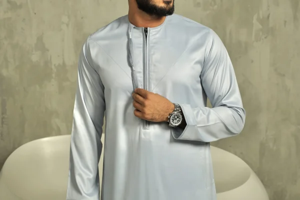Why Every Man Needs a Thobe: Comfort, Elegance, and Versatility