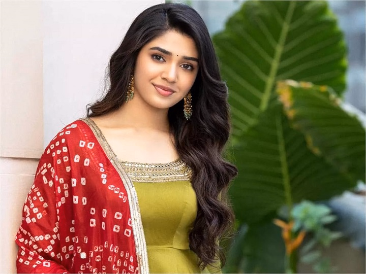 You are currently viewing Krithi Shetty Net Worth, Age, Biography, Career, Family and More