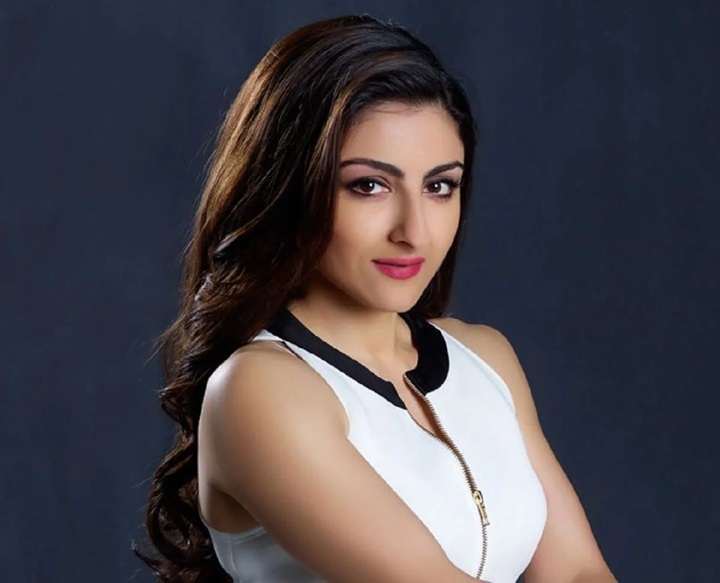 You are currently viewing Soha Ali Khan Net Worth, Age, Height, Weight, Wiki, Biography, Family