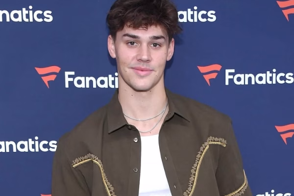 Noah Beck Net Worth in 2025: TikTok Fame, Endorsements, Lifestyle, and Career Growth